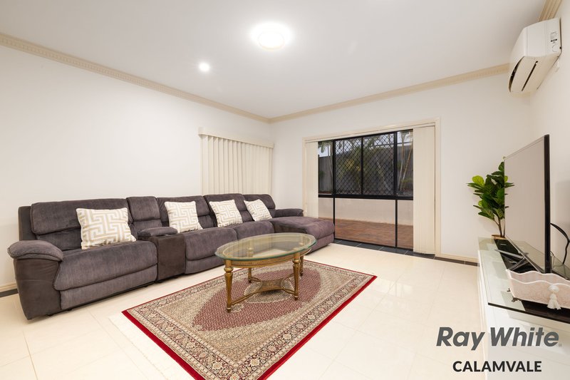 Photo - 20 Willowleaf Close, Stretton QLD 4116 - Image 7