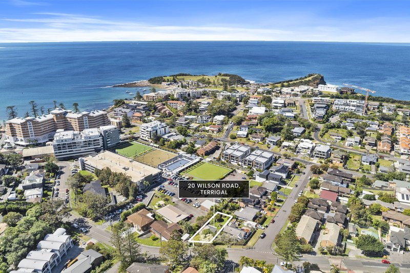 Photo - 20 Wilson Road, Terrigal NSW 2260 - Image 2