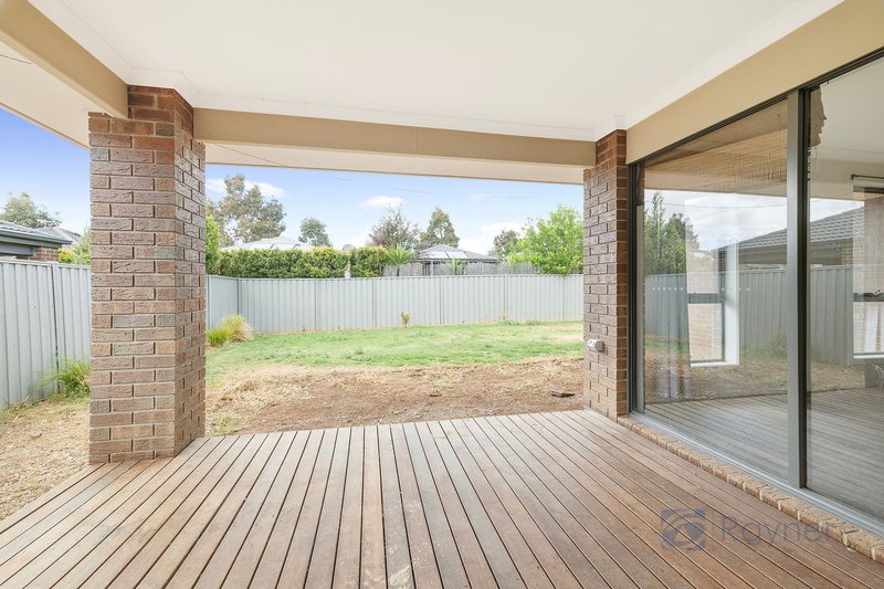 Photo - 20 Wimpara Crescent, Maddingley VIC 3340 - Image 12