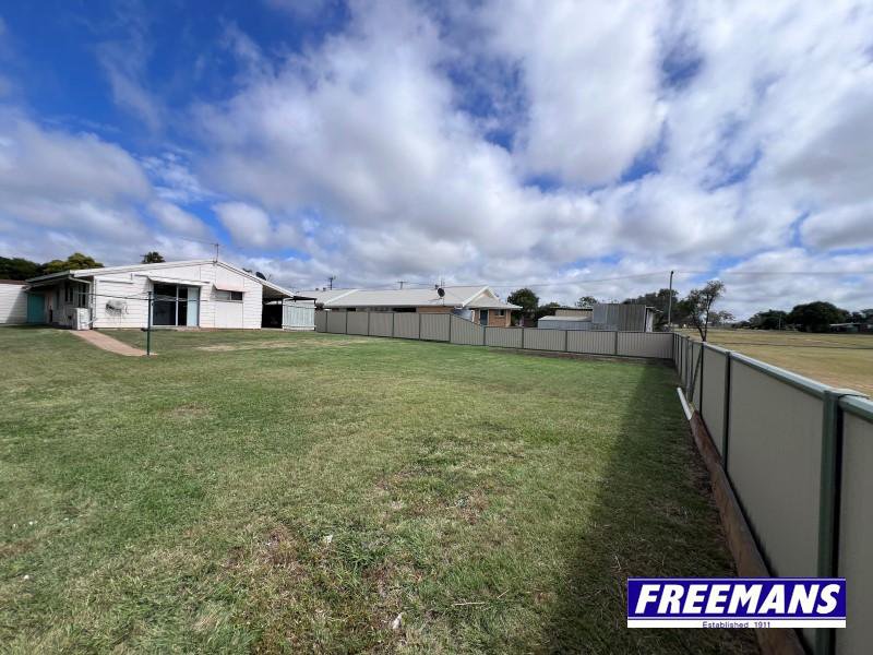 Photo - 20 Windsor Circle, Kingaroy QLD 4610 - Image 28