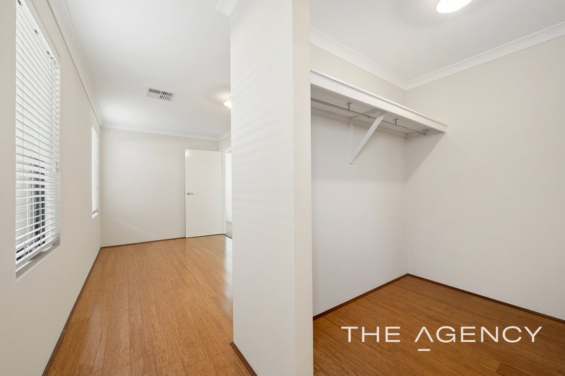 Photo - 20 Wintergreen Crescent, Treeby WA 6164 - Image 16
