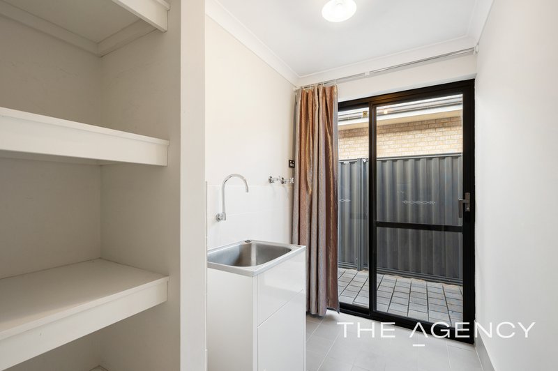 Photo - 20 Wintergreen Crescent, Treeby WA 6164 - Image 23