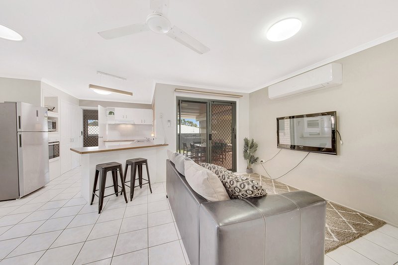 Photo - 20 Wivenhoe Close, Clinton QLD 4680 - Image 5