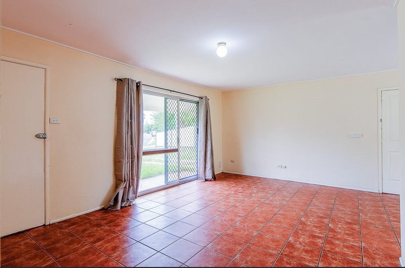 Photo - 20 Woodash Street, Kingston QLD 4114 - Image 5