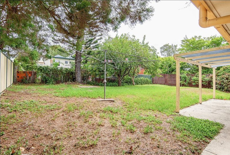 Photo - 20 Woodash Street, Kingston QLD 4114 - Image 11