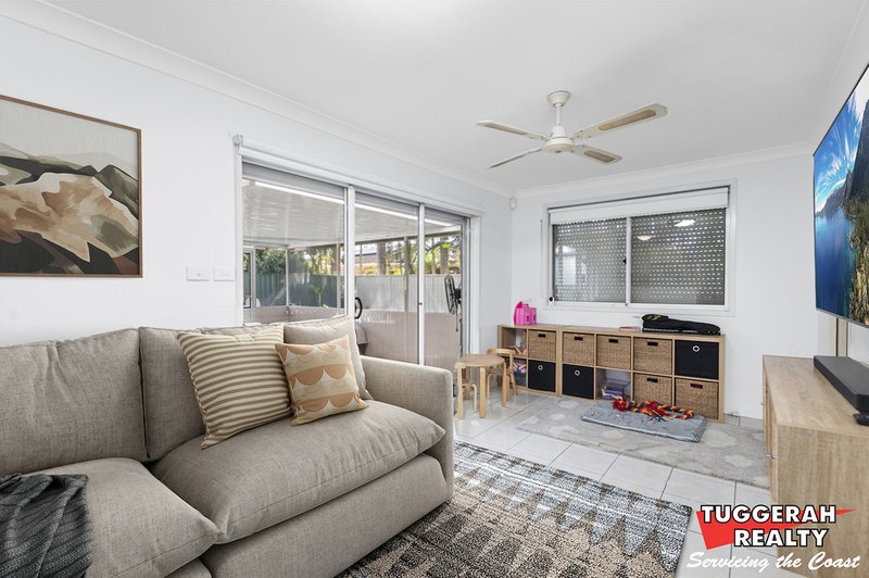 Photo - 20 Woodbury Park Drive, Mardi NSW 2259 - Image 3