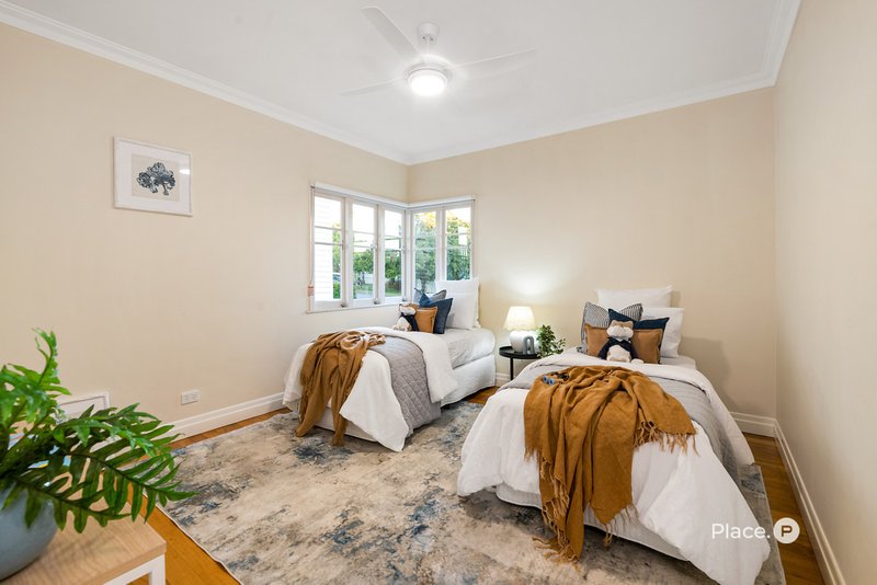 Photo - 20 Woodrow Drive, Coorparoo QLD 4151 - Image 18