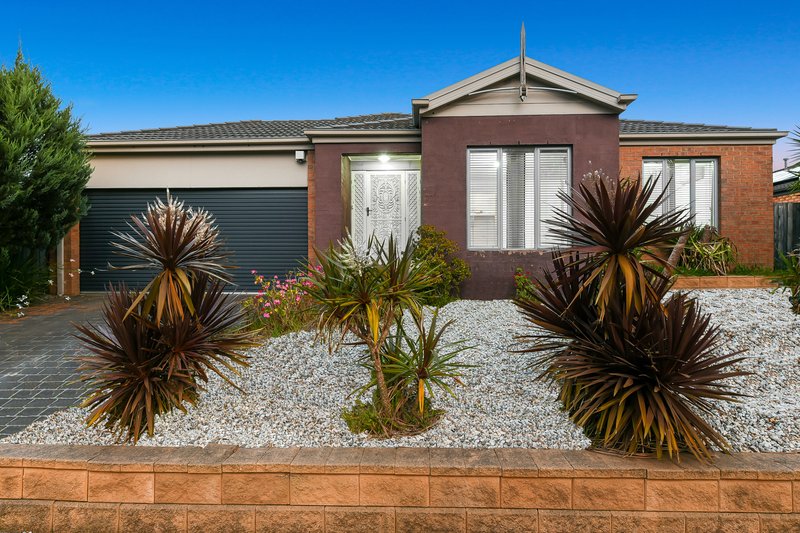 20 Yorkshire Drive, Cranbourne North VIC 3977