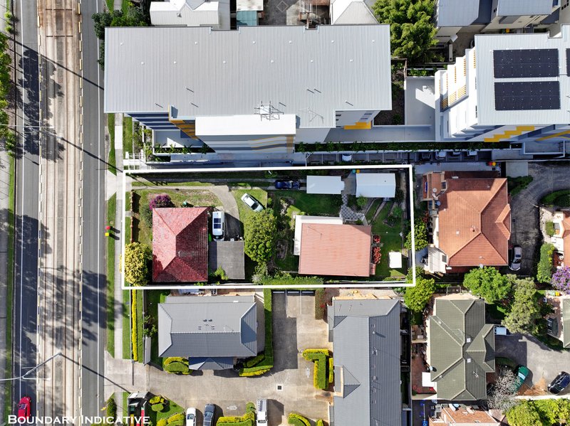Photo - 200 & 200a Queen Street, Southport QLD 4215 - Image 2