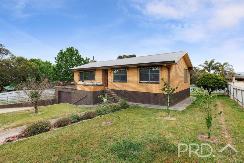 Photo - 200 Capper Street, Tumut NSW 2720 - Image 15