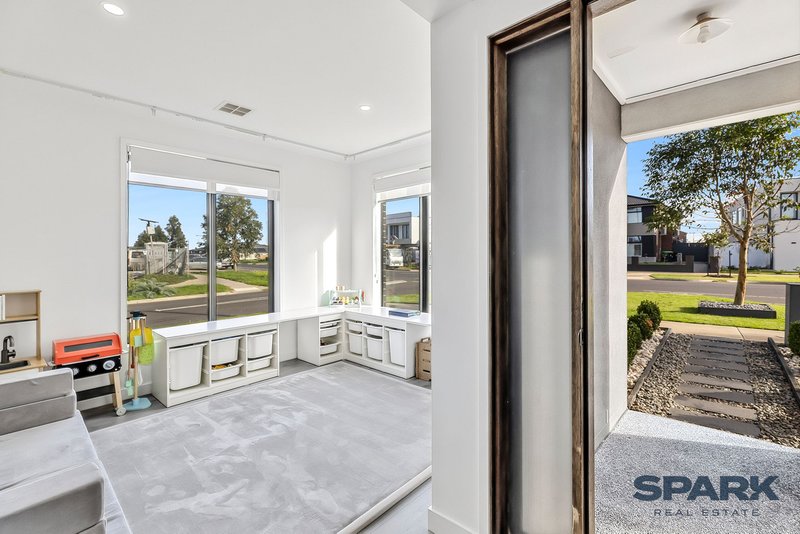 Photo - 200 Frontier Avenue, Aintree VIC 3336 - Image 2