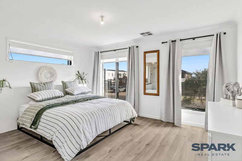 Photo - 200 Frontier Avenue, Aintree VIC 3336 - Image 7