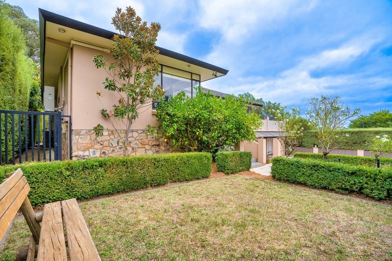 Photo - 200 Monaro Crescent, Red Hill ACT 2603 - Image 4