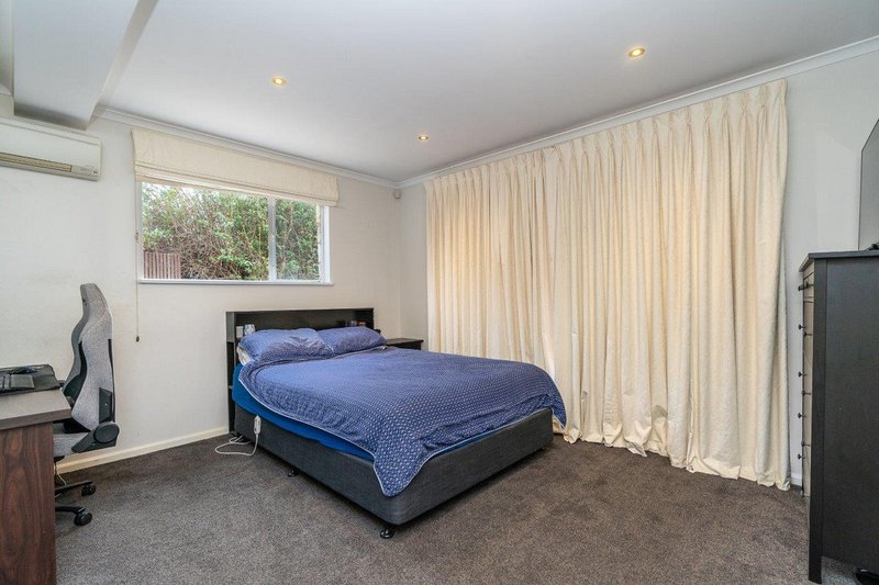 Photo - 200 Monaro Crescent, Red Hill ACT 2603 - Image 14