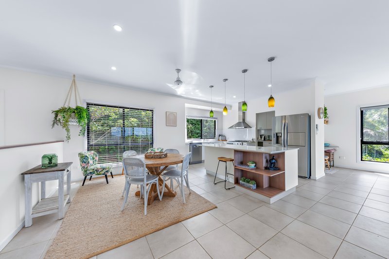 Photo - 200 Staniland Drive, Strathdickie QLD 4800 - Image 3