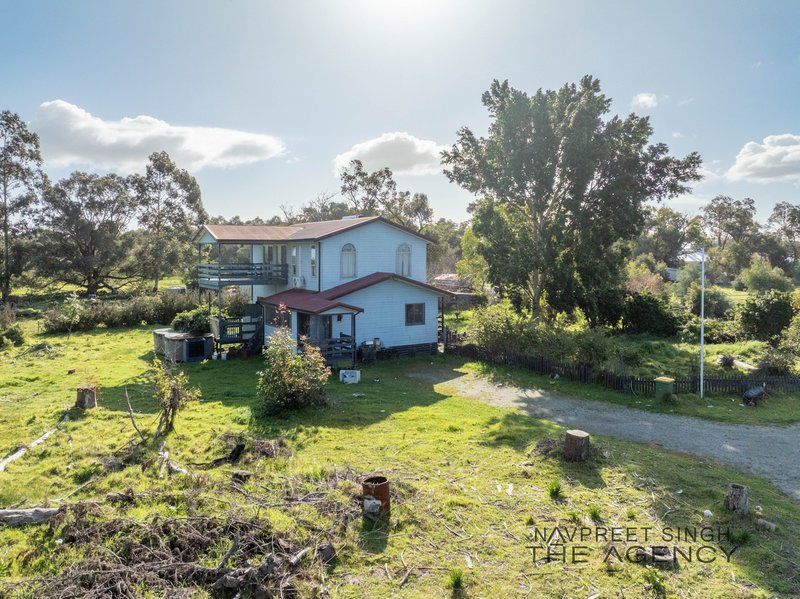 Photo - 200 Woolcoot Road, Wellard WA 6170 - Image 14