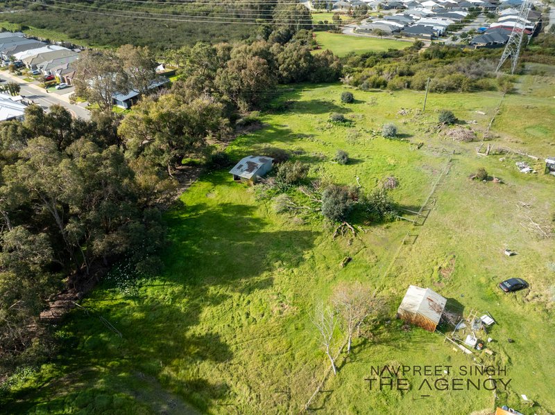 Photo - 200 Woolcoot Road, Wellard WA 6170 - Image 18