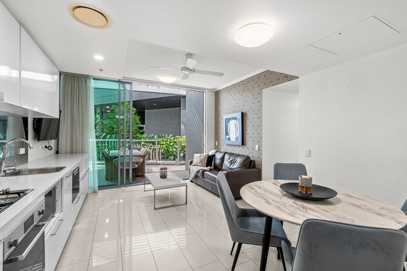 Photo - 20002/8 Hercules Street, Hamilton QLD 4007 - Image 1