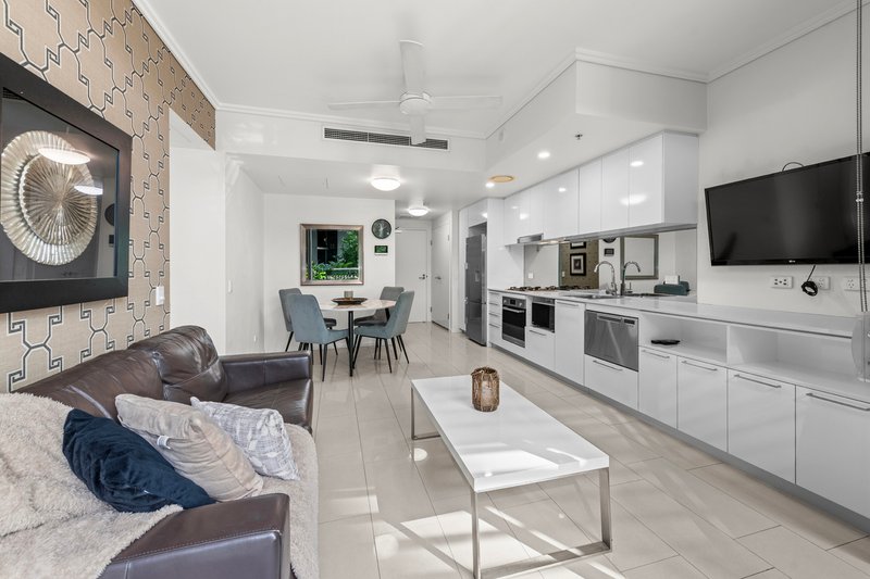 Photo - 20002/8 Hercules Street, Hamilton QLD 4007 - Image 2