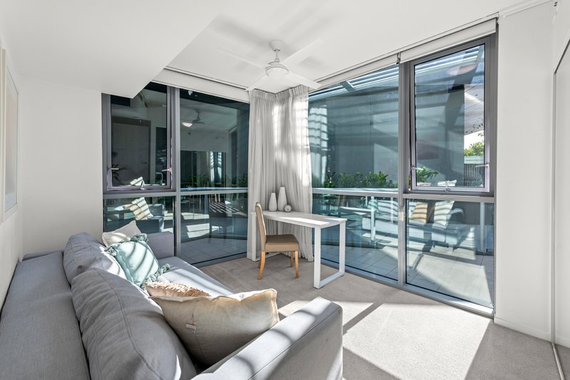Photo - 20002/8 Hercules Street, Hamilton QLD 4007 - Image 10
