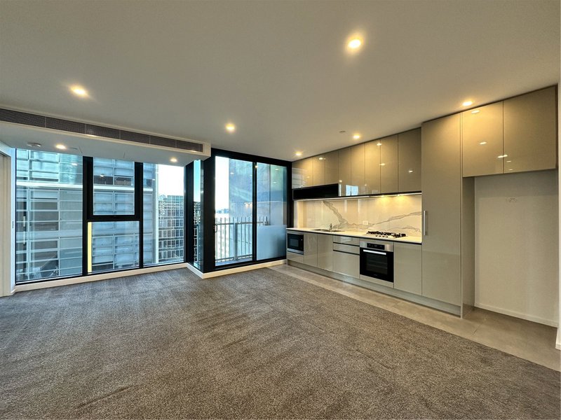 Photo - 2001/560 Lonsdale Street, Melbourne VIC 3000 - Image 1