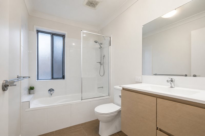Photo - 200/25 Farinazzo Street, Richlands QLD 4077 - Image 13