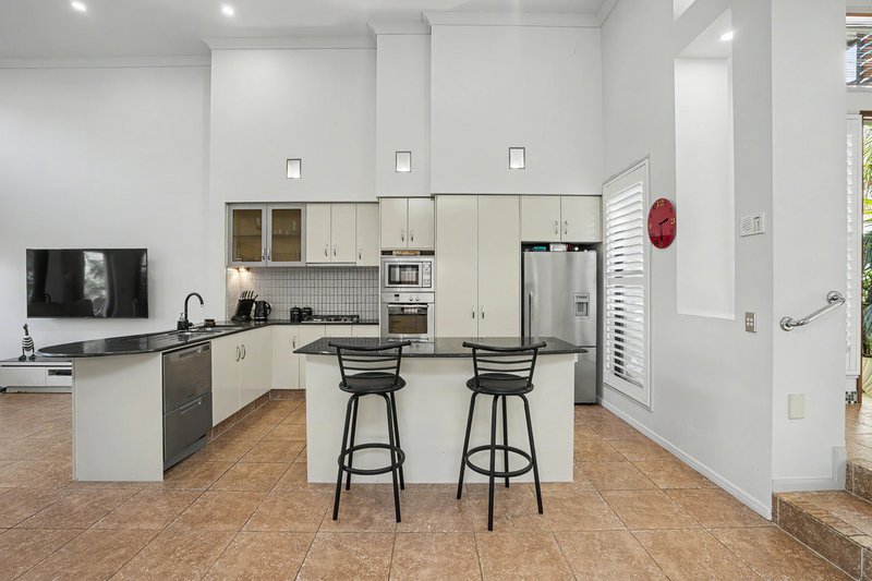 Photo - 2004/1 The Vistas Drive, Carrara QLD 4211 - Image 5