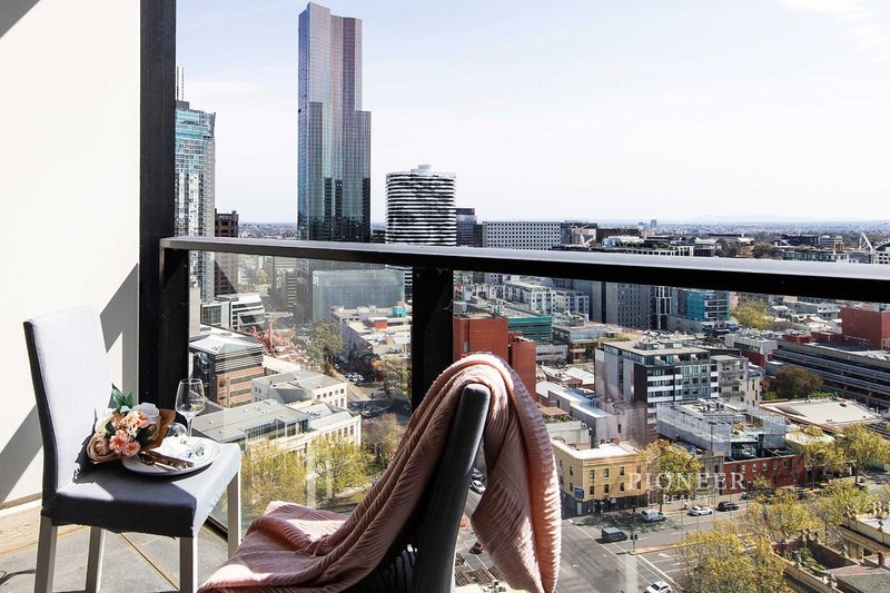 Photo - 2006/33 Mackenzie Street, Melbourne VIC 3000 - Image 1