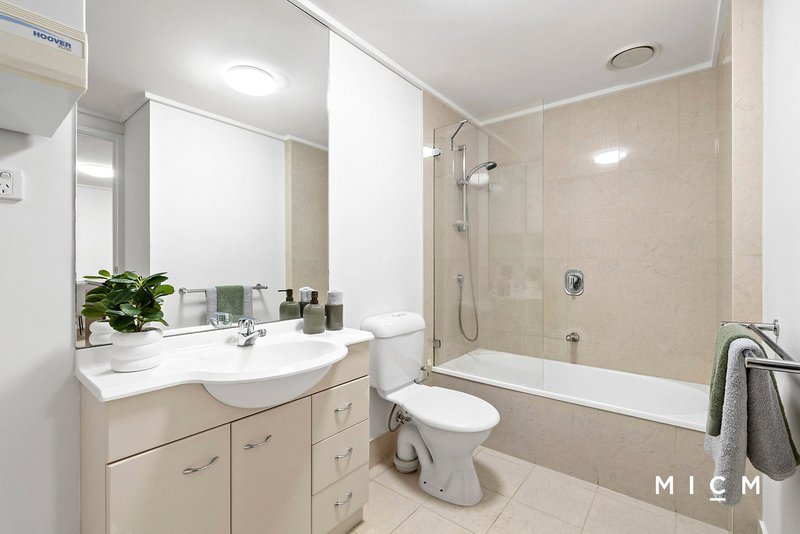 Photo - 2007/668 Bourke Street, Melbourne VIC 3000 - Image 14