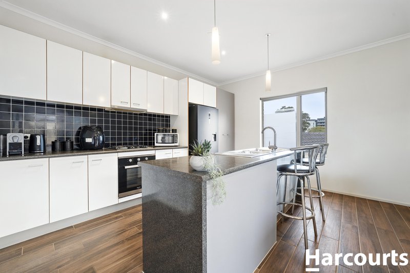 Photo - 20/1-3 Stawell Street, Werribee VIC 3030 - Image 5