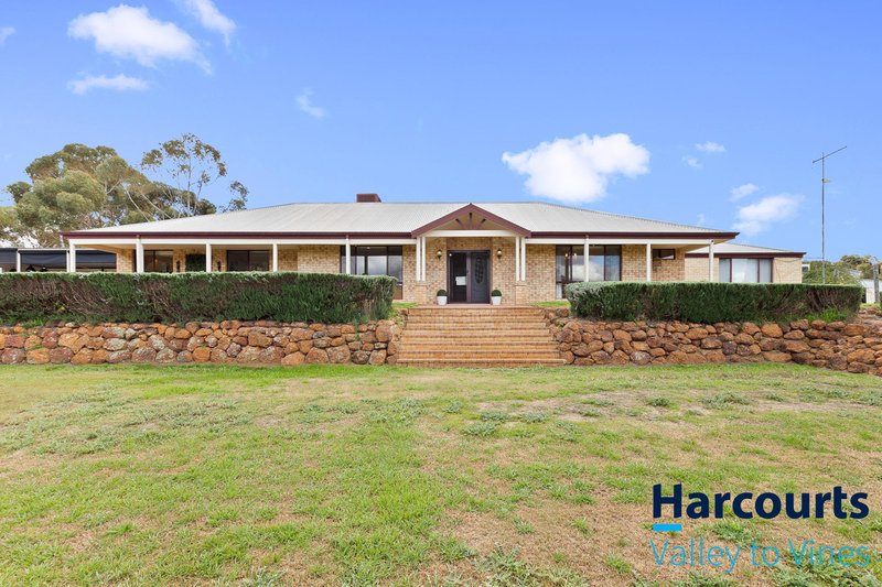 Photo - 201 Ayrshire Loop, Lower Chittering WA 6084 - Image 2