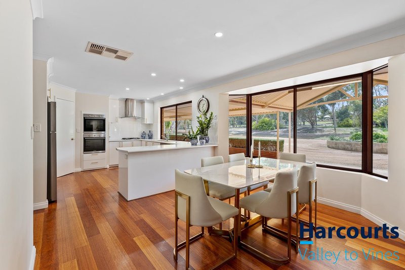 Photo - 201 Ayrshire Loop, Lower Chittering WA 6084 - Image 9