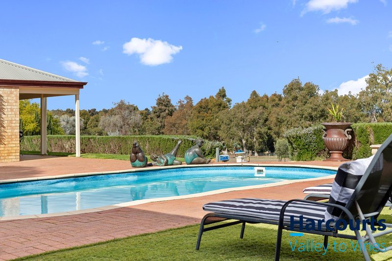 Photo - 201 Ayrshire Loop, Lower Chittering WA 6084 - Image 27
