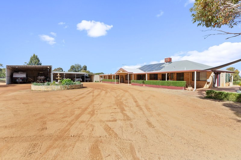 Photo - 201 Ayrshire Loop, Lower Chittering WA 6084 - Image 35