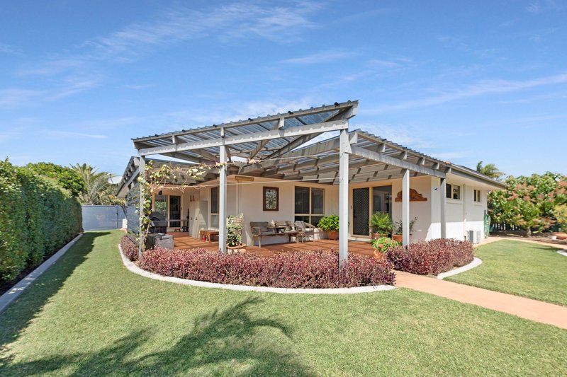 Photo - 201 Barolin Esplanade, Coral Cove QLD 4670 - Image 21