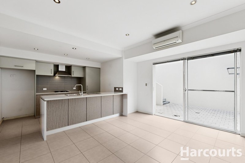 Photo - 201 Celebration Boulevard, Clarkson WA 6030 - Image 3