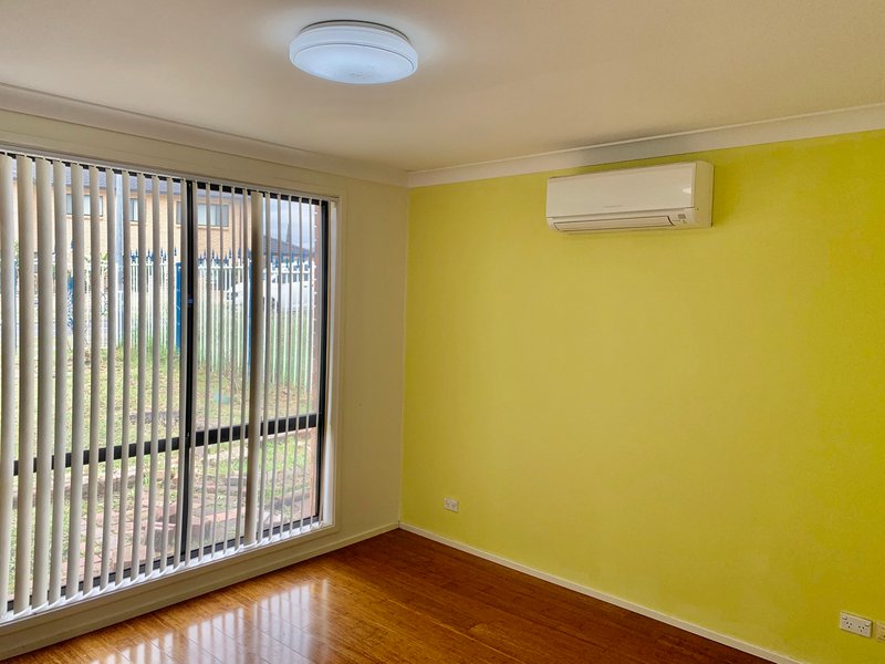 Photo - 201 Edensor Road, Edensor Park NSW 2176 - Image 9