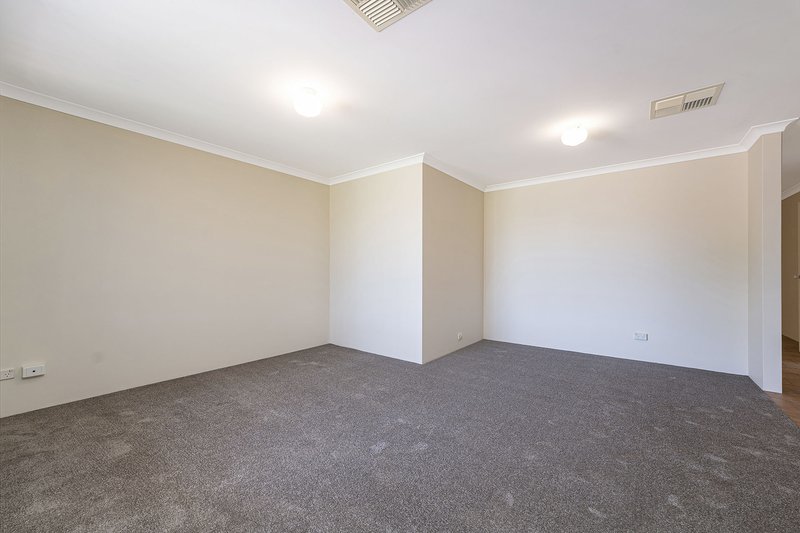 Photo - 201 Grand Ocean Boulevard, Port Kennedy WA 6172 - Image 3