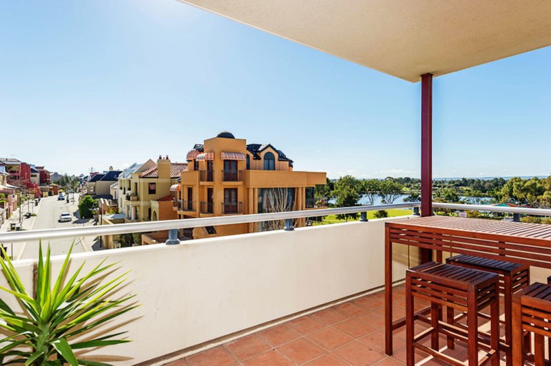 20/1 Henry Lawson Walk, East Perth WA 6004