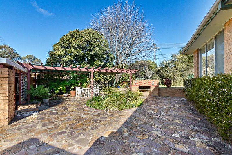 Photo - 201 Hindmarsh Drive, Rivett ACT 2611 - Image 4