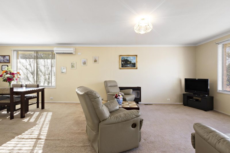 Photo - 201 Hindmarsh Drive, Rivett ACT 2611 - Image 8