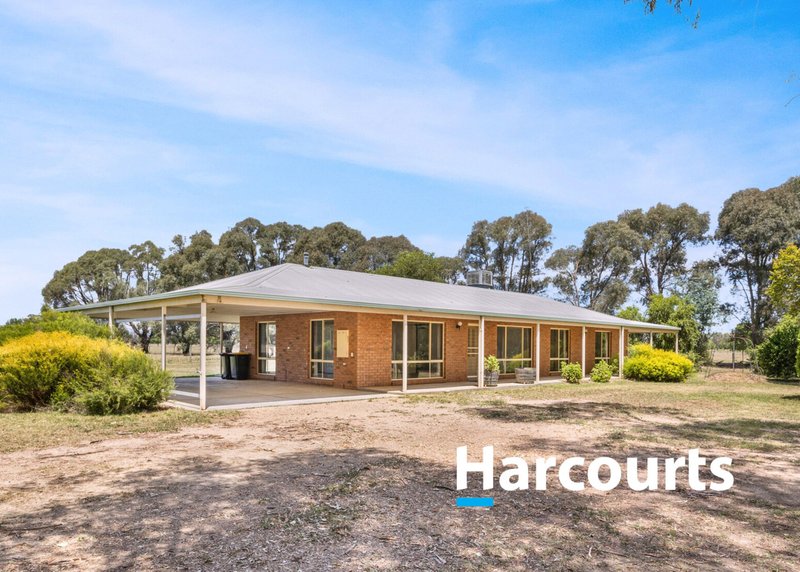 201 Oxley-Meadow Creek Road, Oxley VIC 3678