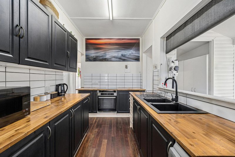 Photo - 201 Stamford Street, Berserker QLD 4701 - Image 4