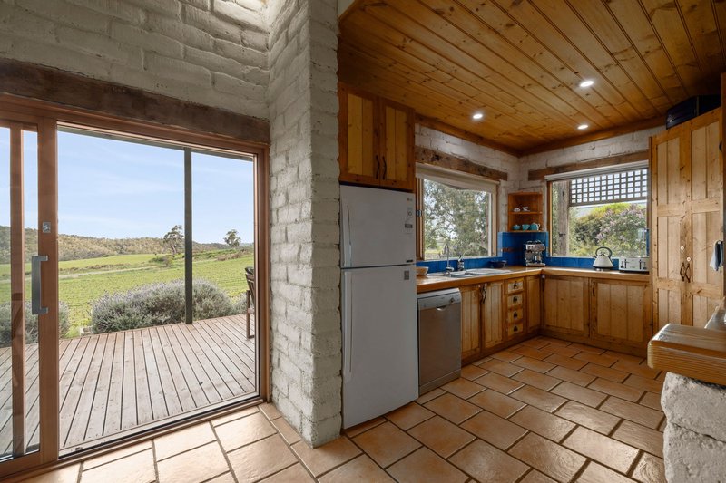 Photo - 201 Zig Zag Road, Drummond North VIC 3446 - Image 11