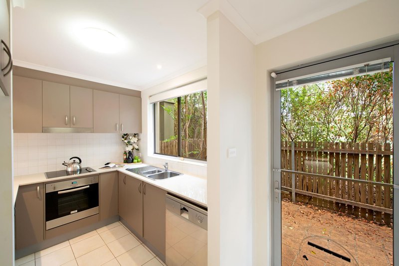 Photo - 20/10 Coolac Place, Braddon ACT 2612 - Image 4