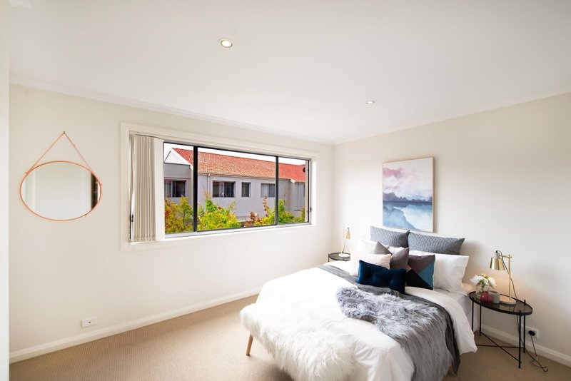 Photo - 20/10 Coolac Place, Braddon ACT 2612 - Image 11