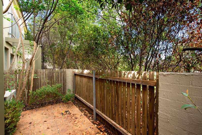 Photo - 20/10 Coolac Place, Braddon ACT 2612 - Image 13