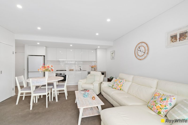 Photo - 201/1 Evelyn Court, Shellharbour City Centre NSW 2529 - Image 2