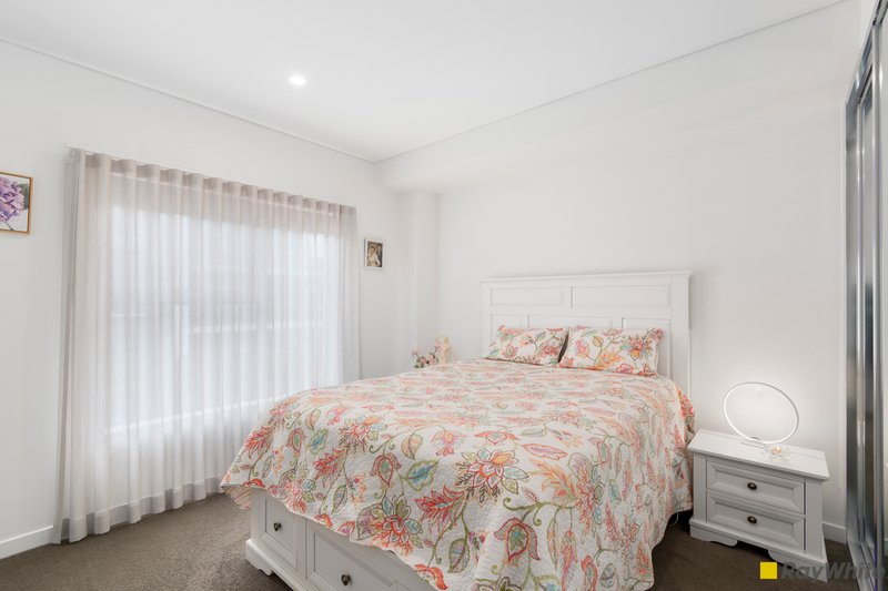 Photo - 201/1 Evelyn Court, Shellharbour City Centre NSW 2529 - Image 6