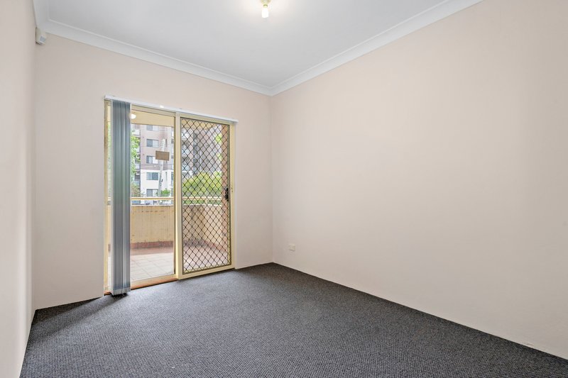 Photo - 20/11 Oxford Street, Blacktown NSW 2148 - Image 4